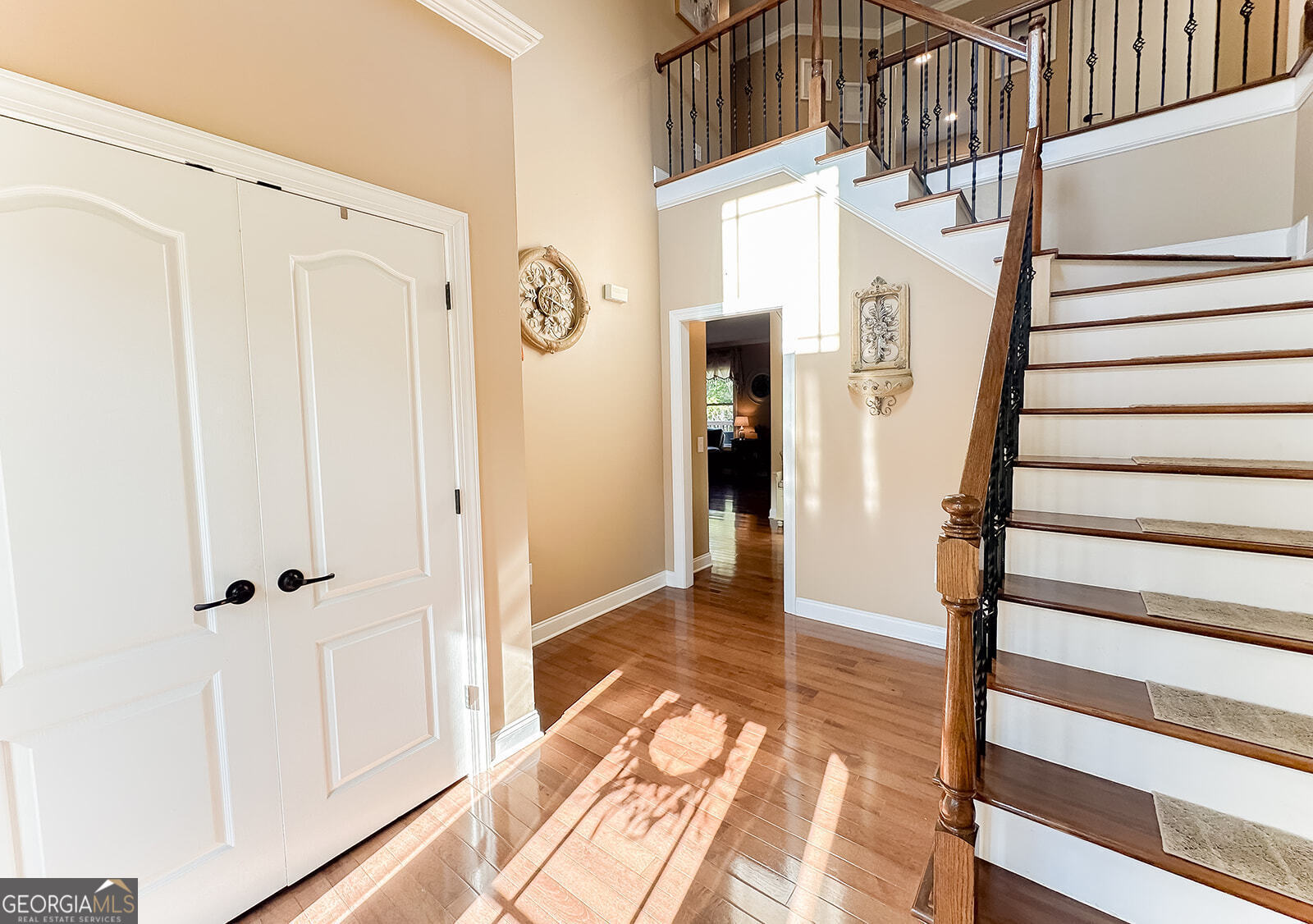 5209 Chastain WAY