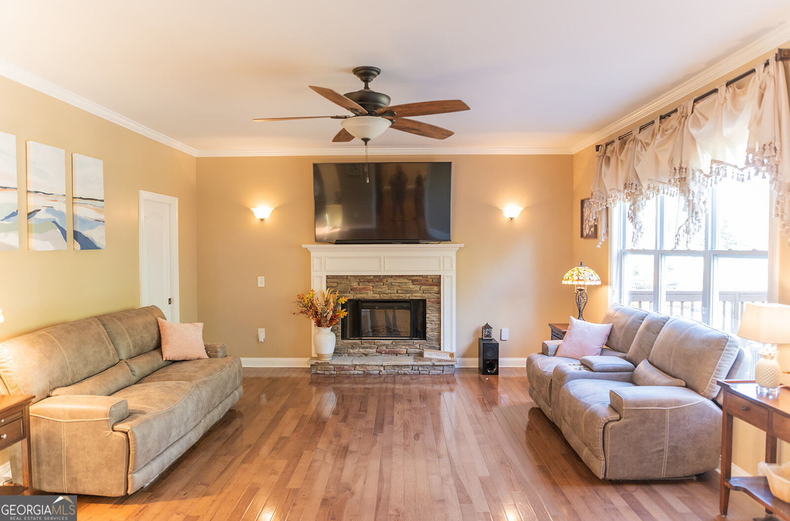 5209 Chastain WAY