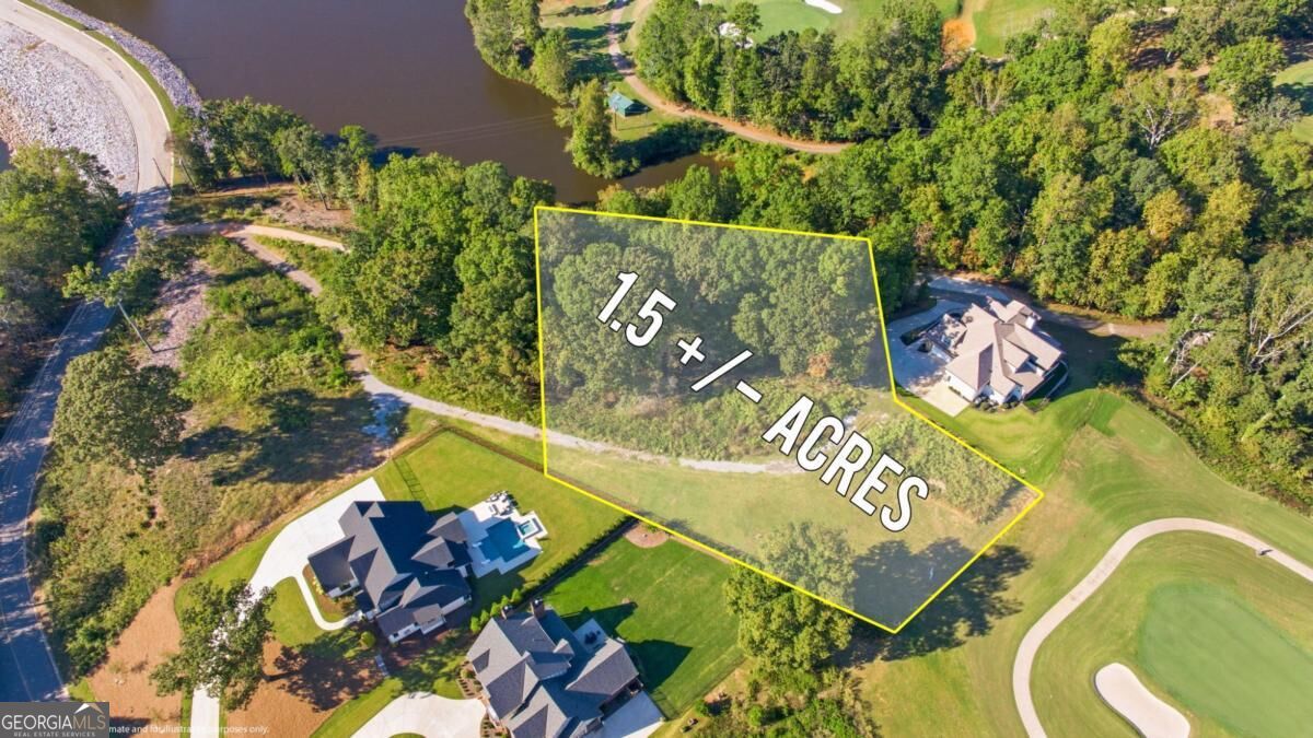 676 East Lake DR