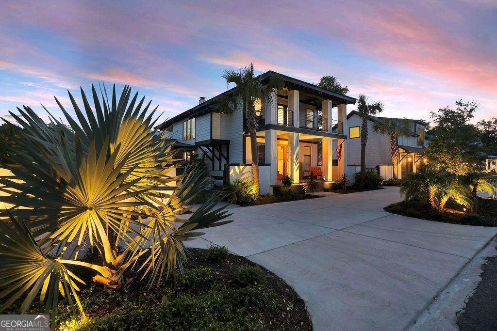 125 Tiffany LN