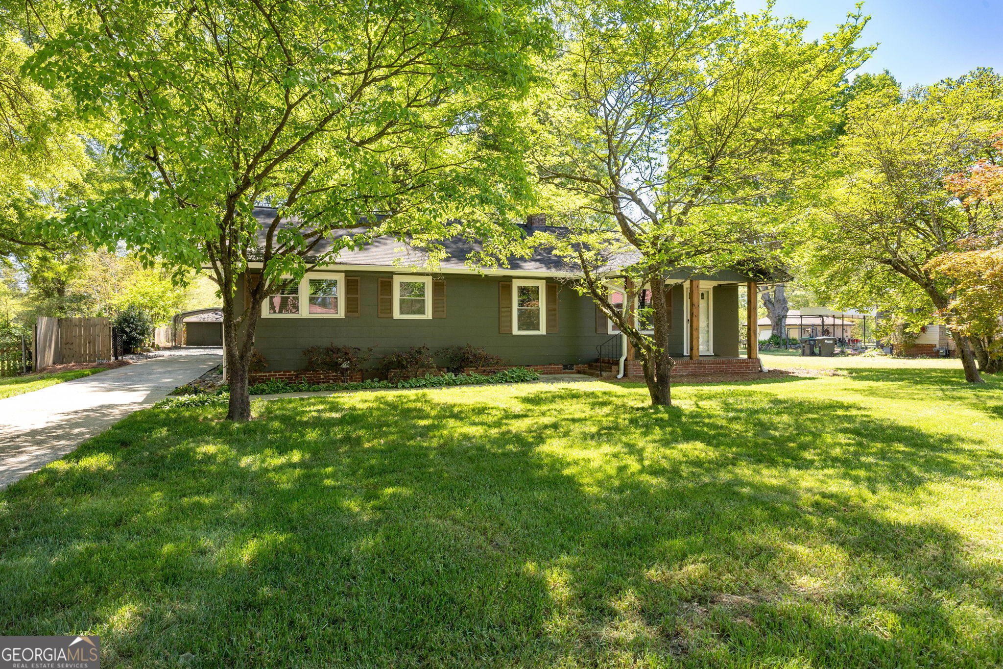 3871 Furr AVE