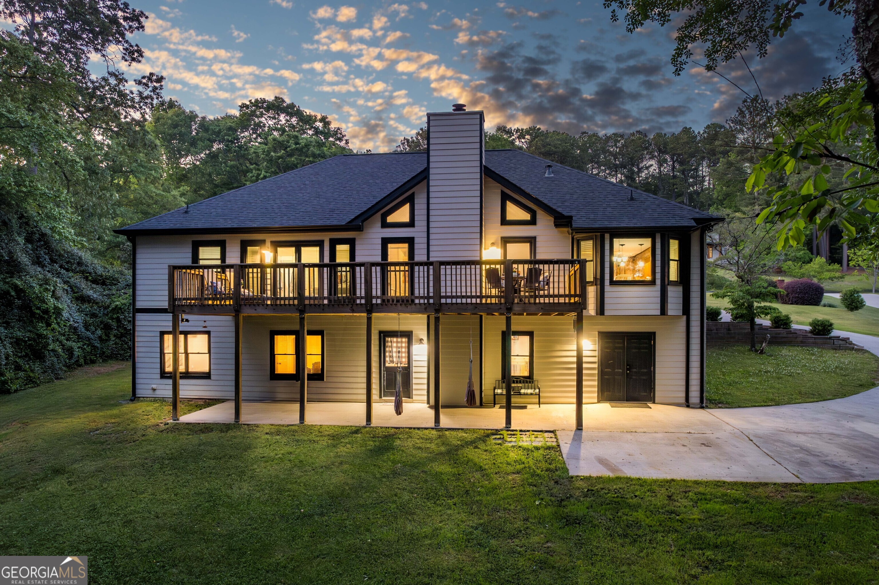 2334 Fisher DR