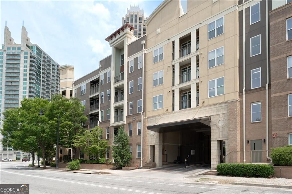 390 17th ST NW 5037