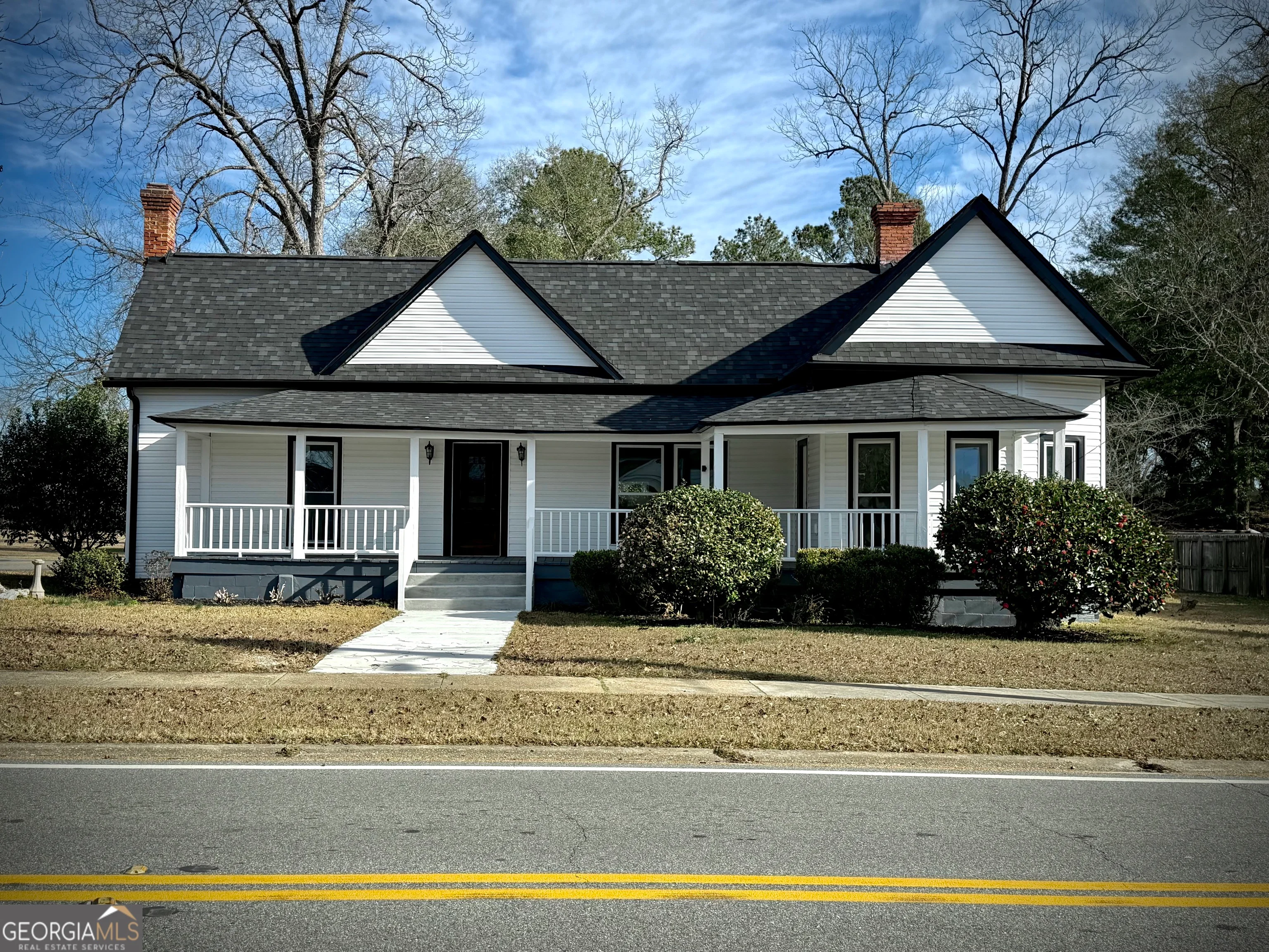 106 N Line Street