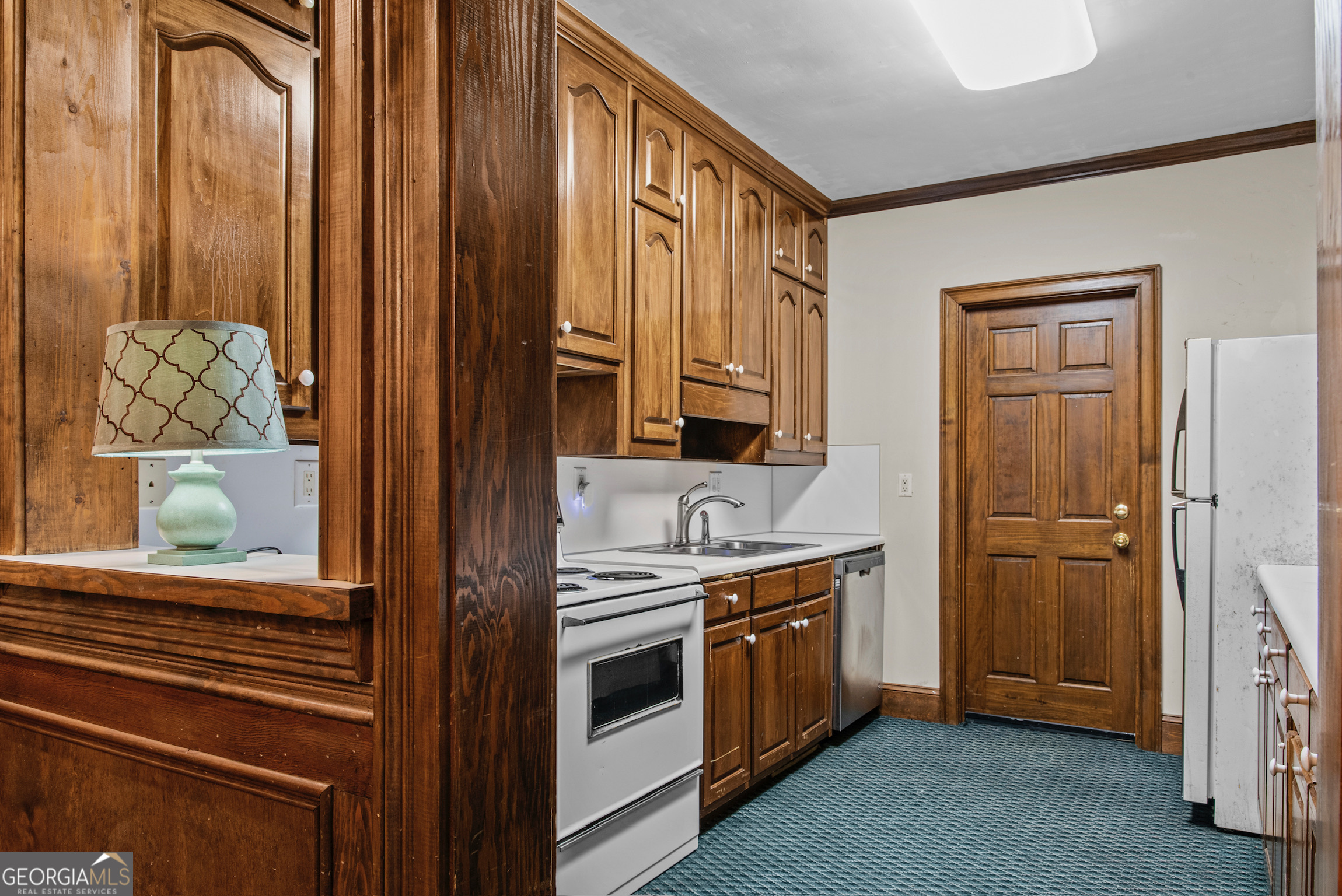 Estate Property - Residential