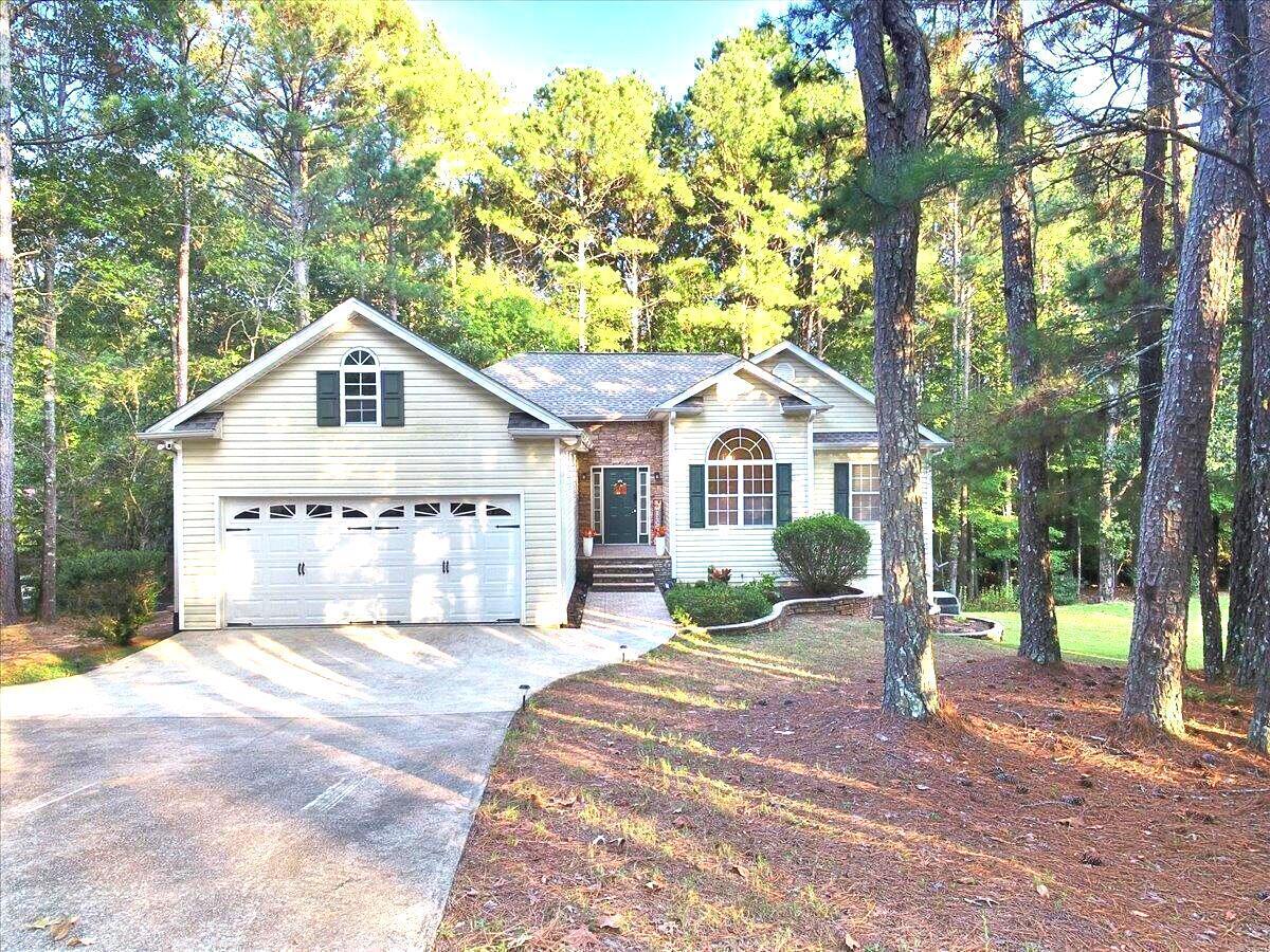 OPEN HOUSE SATURDAY 9/30 12pm to 4pm. Welcome to your new home! This is a beautiful home that has been well maintained . A lot of love and care was put into maintaining this home. This beauty has a newer roof and is sitting on a full basement. A fireplace accents the great room that opens into the breakfast and kitchen area. The owner's suite is over sized and can handle large furniture. The owner's bath features split dual vanities, upgraded sinks and a large tub that is separate from the shower. You can relax on the back deck by yourself or entertain company. Your view would overlook a huge private backyard. Plumbing is already inside of your basement for a future bath but as a plus there is a work sink inside of the craft room. Make this home yours today! Call your agent or myself to schedule your appointment.
