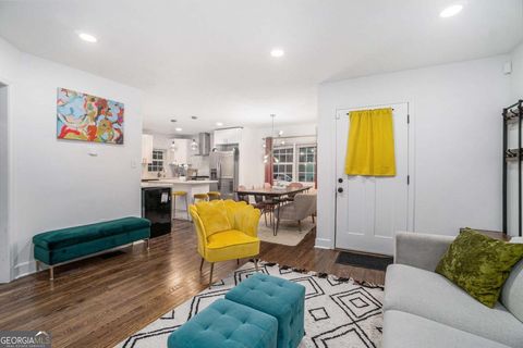 Photo of 2708 Oldknow Drive NW, Atlanta, GA 30318 (MLS # 10667865)