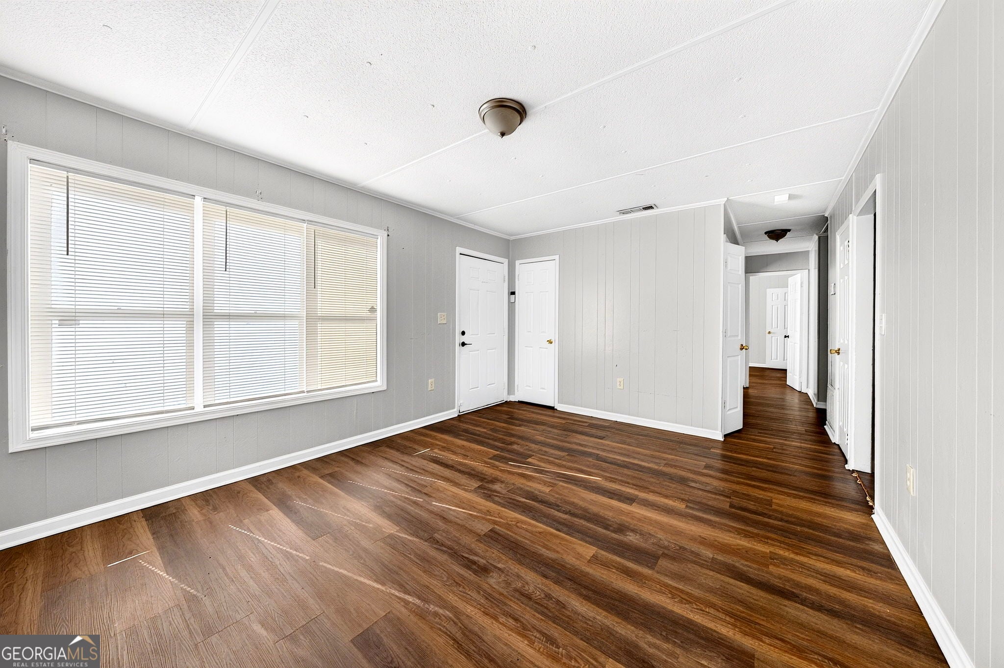 145 Sarsen CIR
