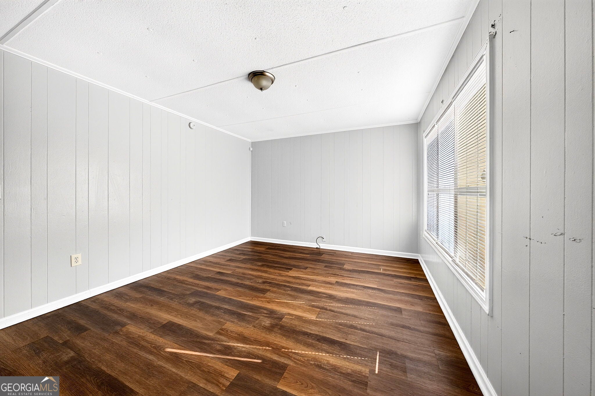 145 Sarsen CIR