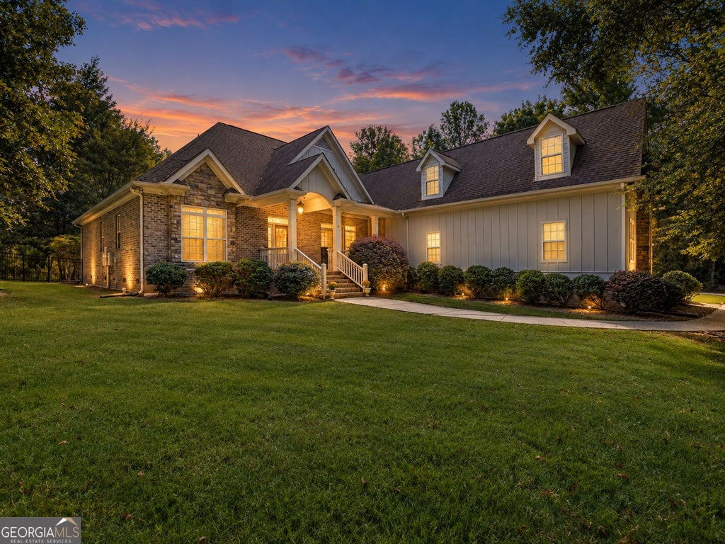 Photo of 505 Crescent Drive, Forsyth, GA 31029 (MLS # 10848451)