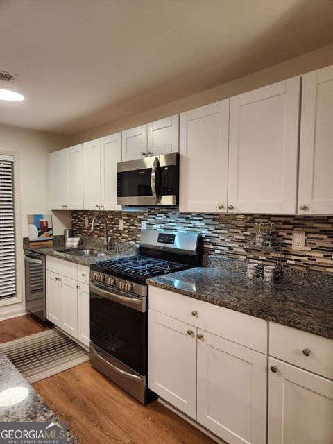 Photo of 209 WYNNES RIDGE Cir, Marietta, GA 30067 (MLS # 10634729) Photo of 209 WYNNES RIDGE Cir, Marietta, GA 30067 (MLS # 10634729)