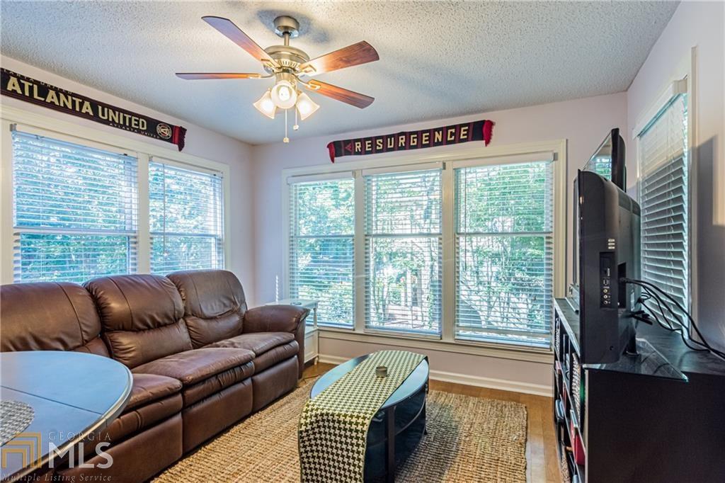 Oaks of Dunwoody - Residential