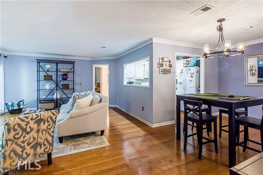 Oaks of Dunwoody - Residential