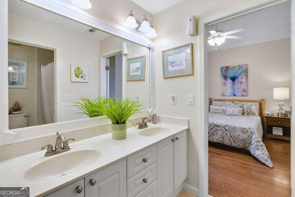 Dacula, Georgia 30019, United States, 6 Bedrooms Bedrooms, ,5 BathroomsBathrooms,Residential,Pending,30827