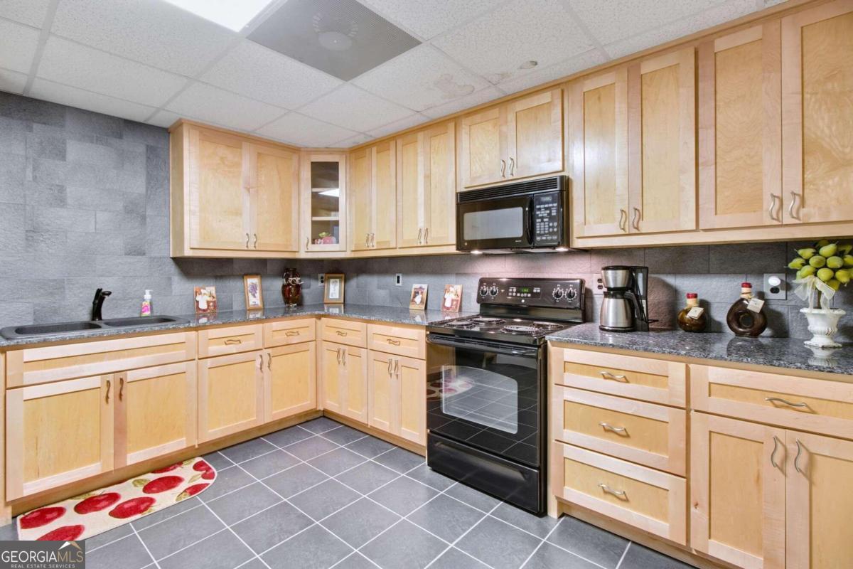 Dacula, Georgia 30019, United States, 6 Bedrooms Bedrooms, ,5 BathroomsBathrooms,Residential,Pending,30827