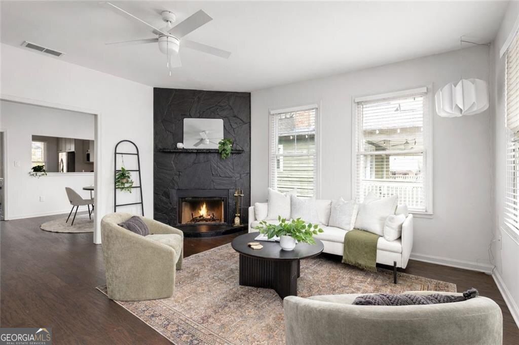 Photo of 881 Oakhill Avenue SW, Atlanta, GA 30310 (MLS # 10669528)