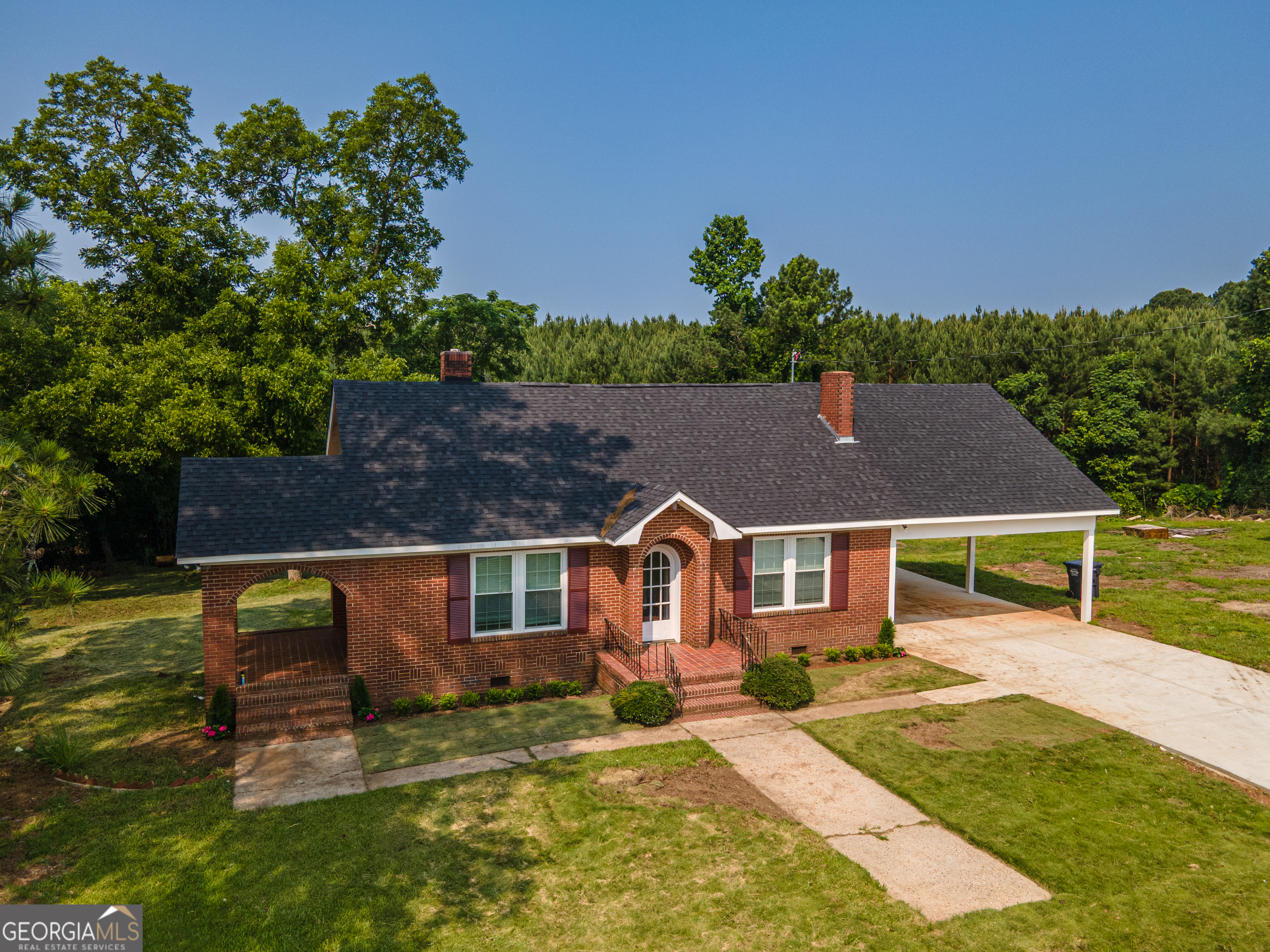 2563 Roosevelt HWY