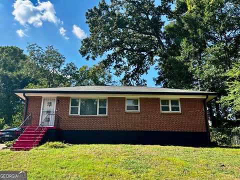 Photo of 2183 Springdale Circle SW, Atlanta, GA 30315 (MLS # 10845872)