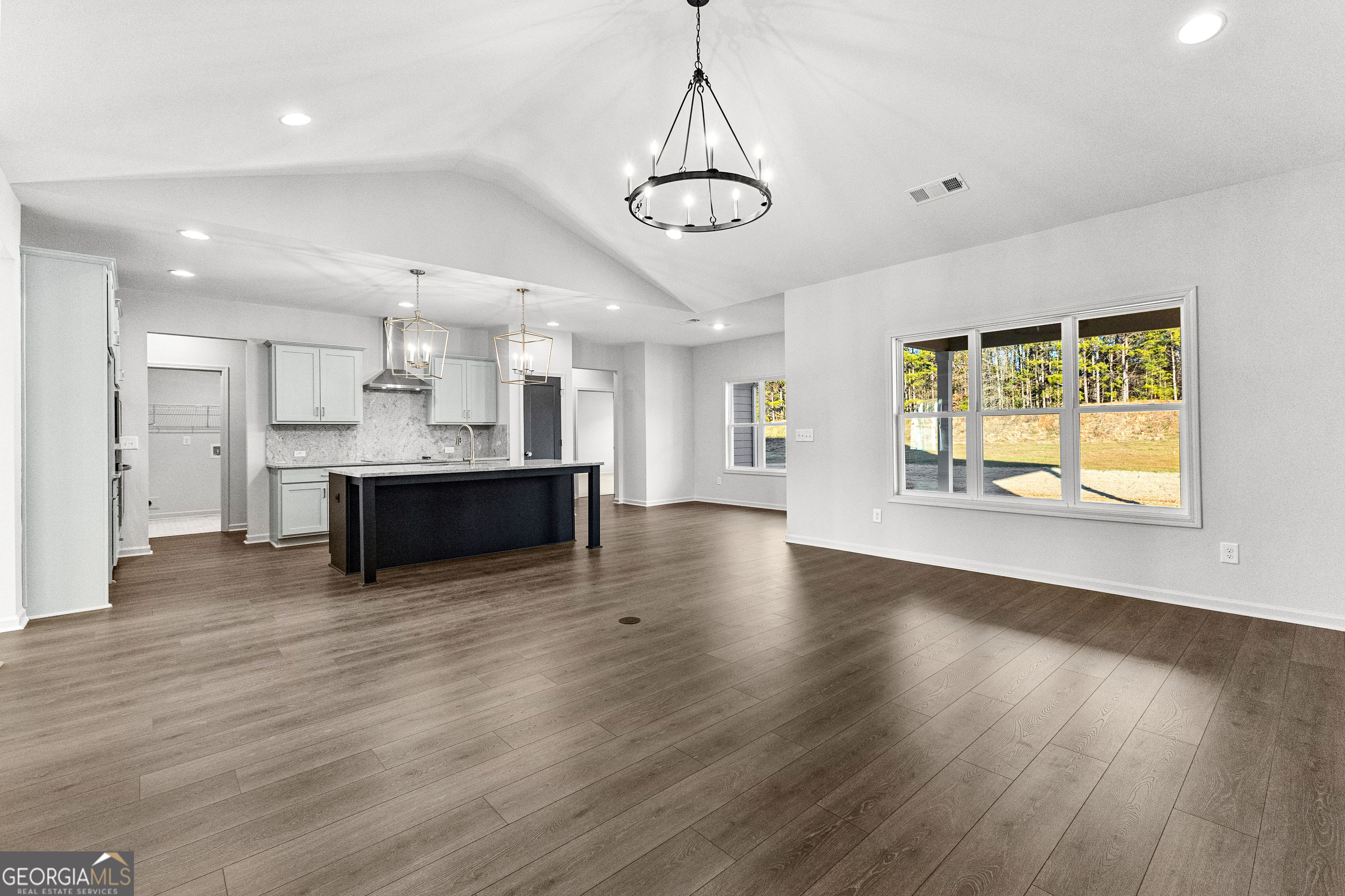 Senoia, Georgia 30276, United States, 4 Bedrooms Bedrooms, ,3 BathroomsBathrooms,Residential,Active,10655