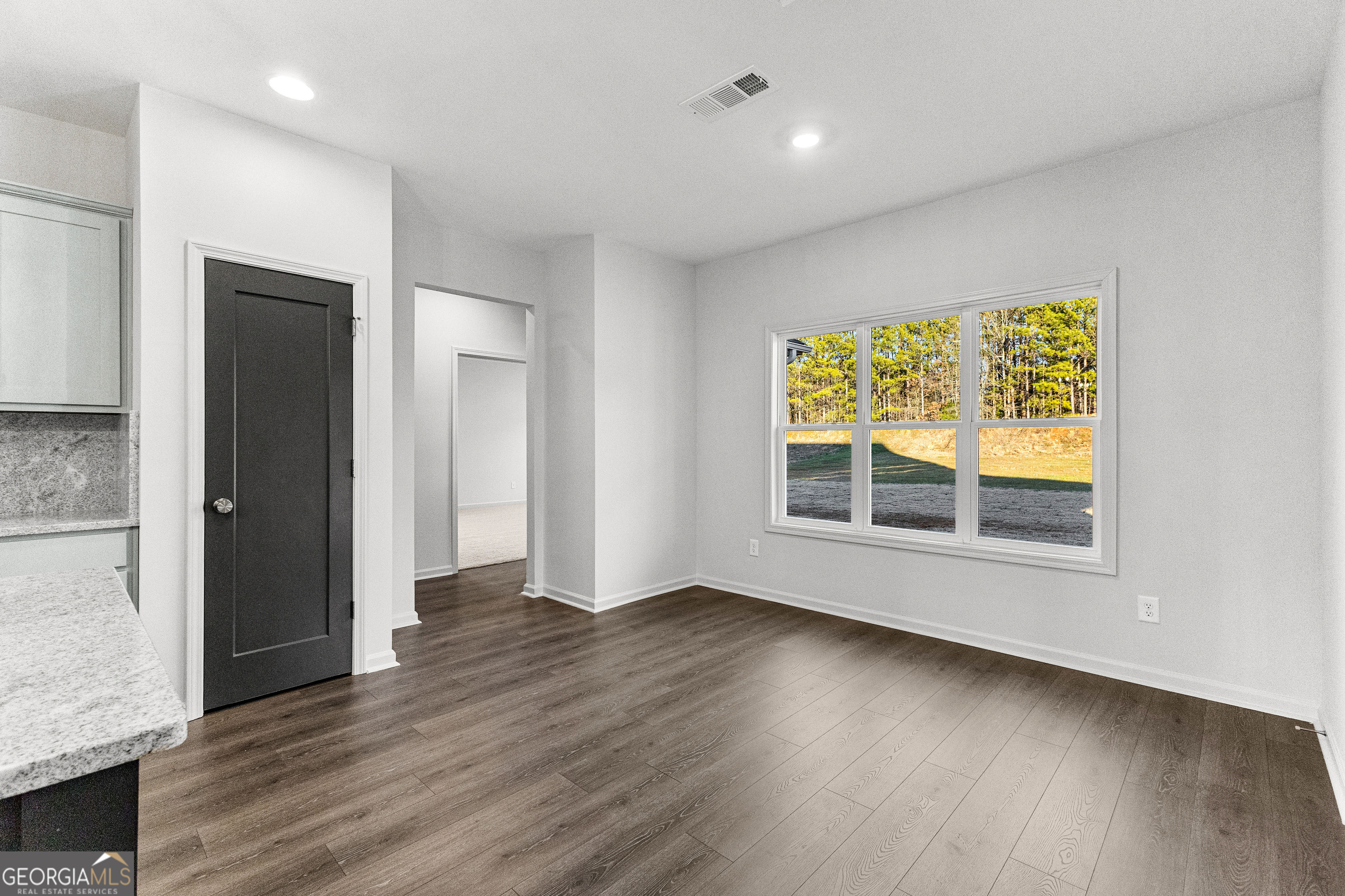 Senoia, Georgia 30276, United States, 4 Bedrooms Bedrooms, ,3 BathroomsBathrooms,Residential,Active,10655