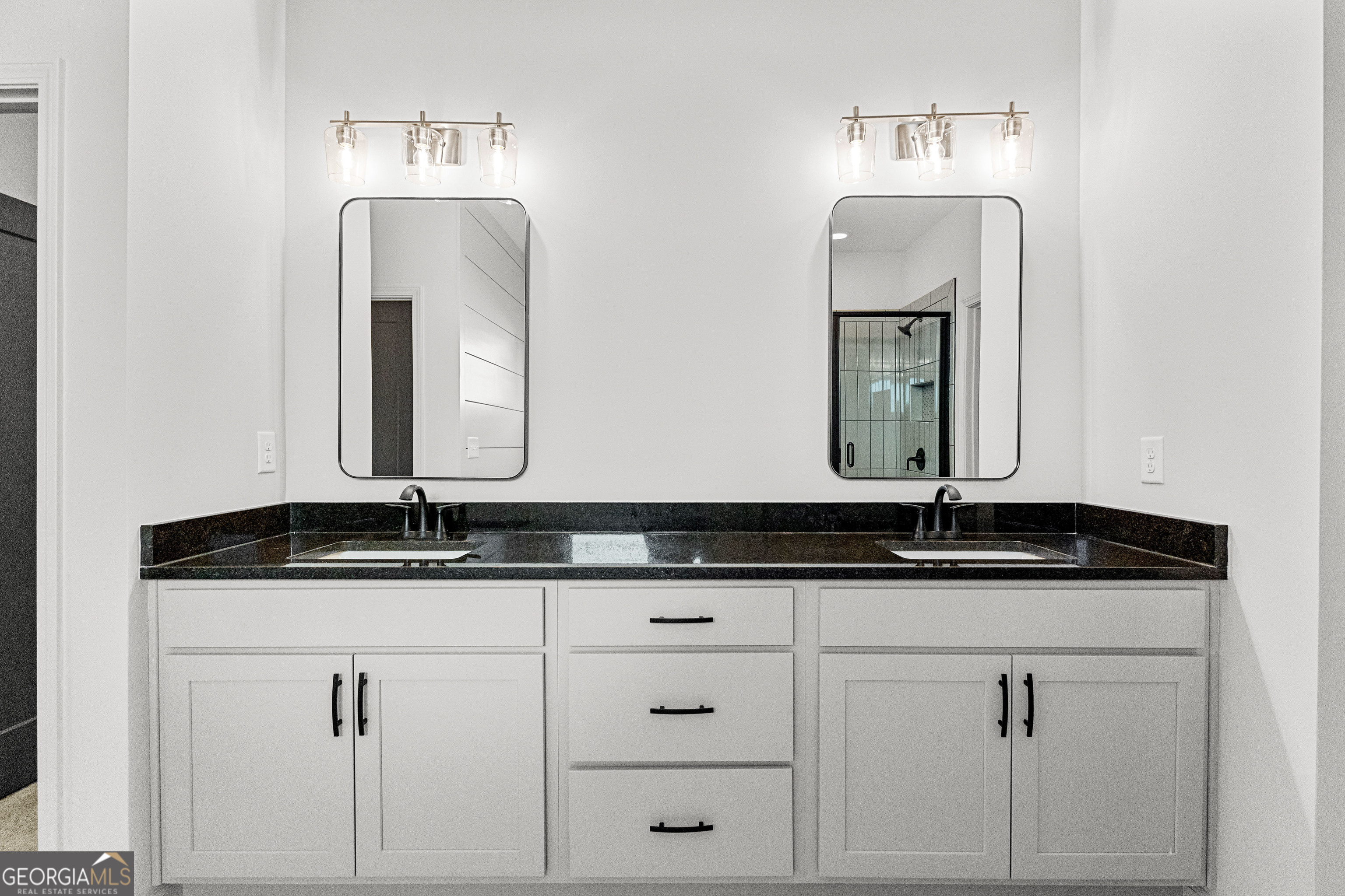 Senoia, Georgia 30276, United States, 4 Bedrooms Bedrooms, ,3 BathroomsBathrooms,Residential,Active,10655