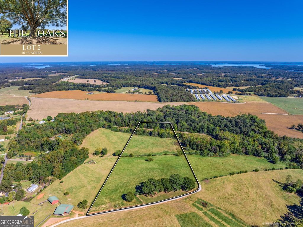 Photo of 2 The Oaks Drive, Hartwell, GA 30643 (MLS # 10742095)