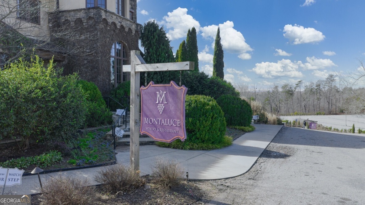 256 Grandview DR