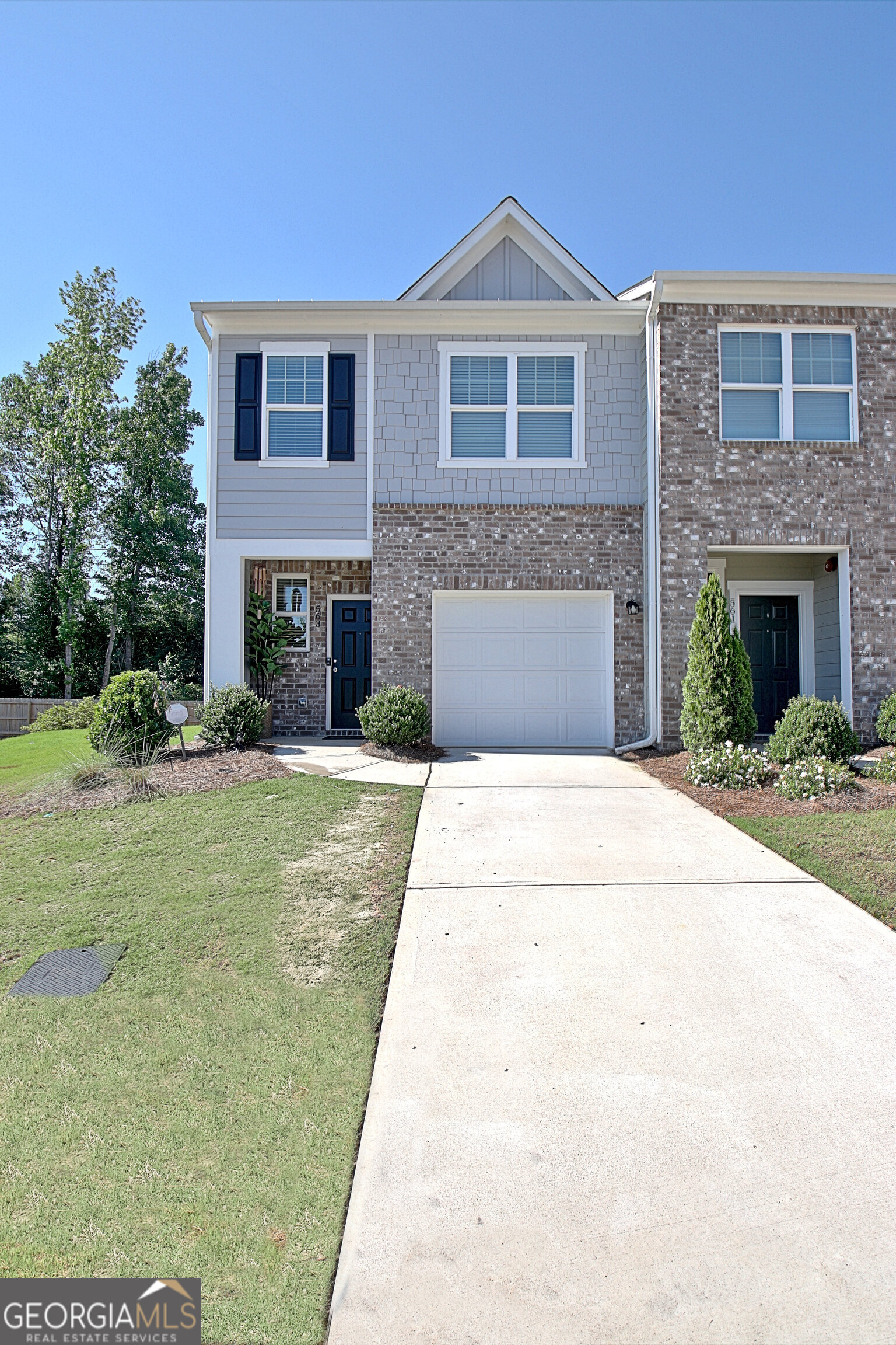 563 Magnolia CIR