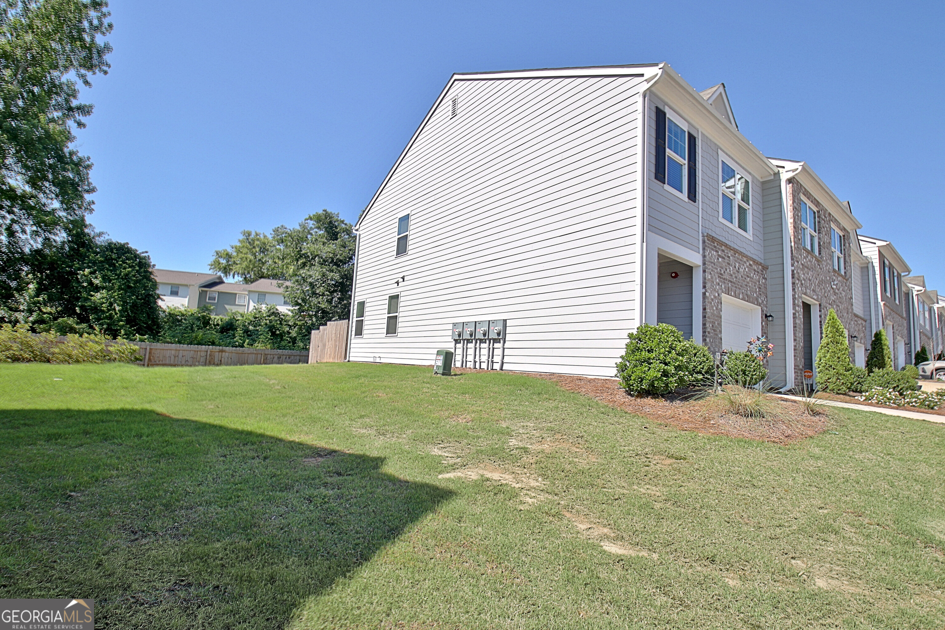 563 Magnolia CIR