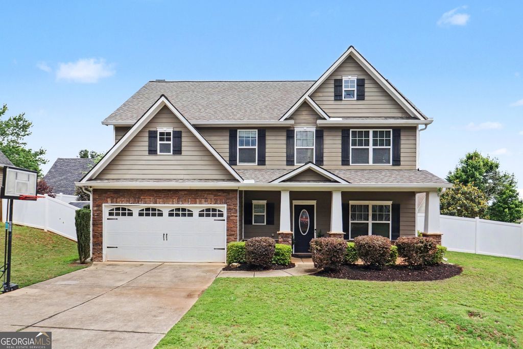 Photo of 98 Village Park Drive, Newnan, GA 30265 (MLS # 10773141)