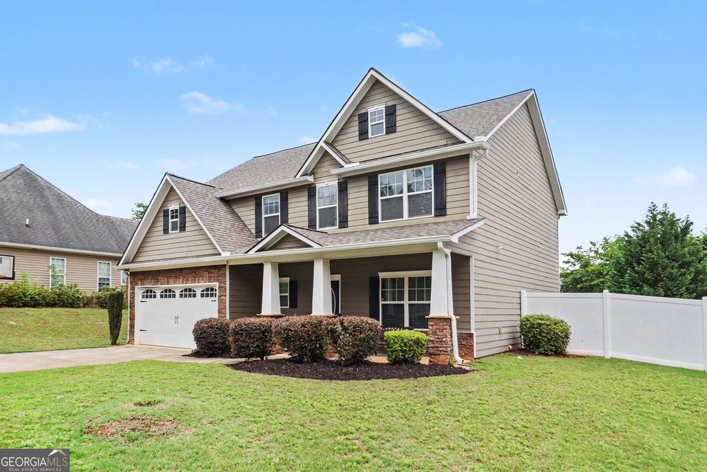 Photo of 98 Village Park Drive, Newnan, GA 30265 (MLS # 10773141)