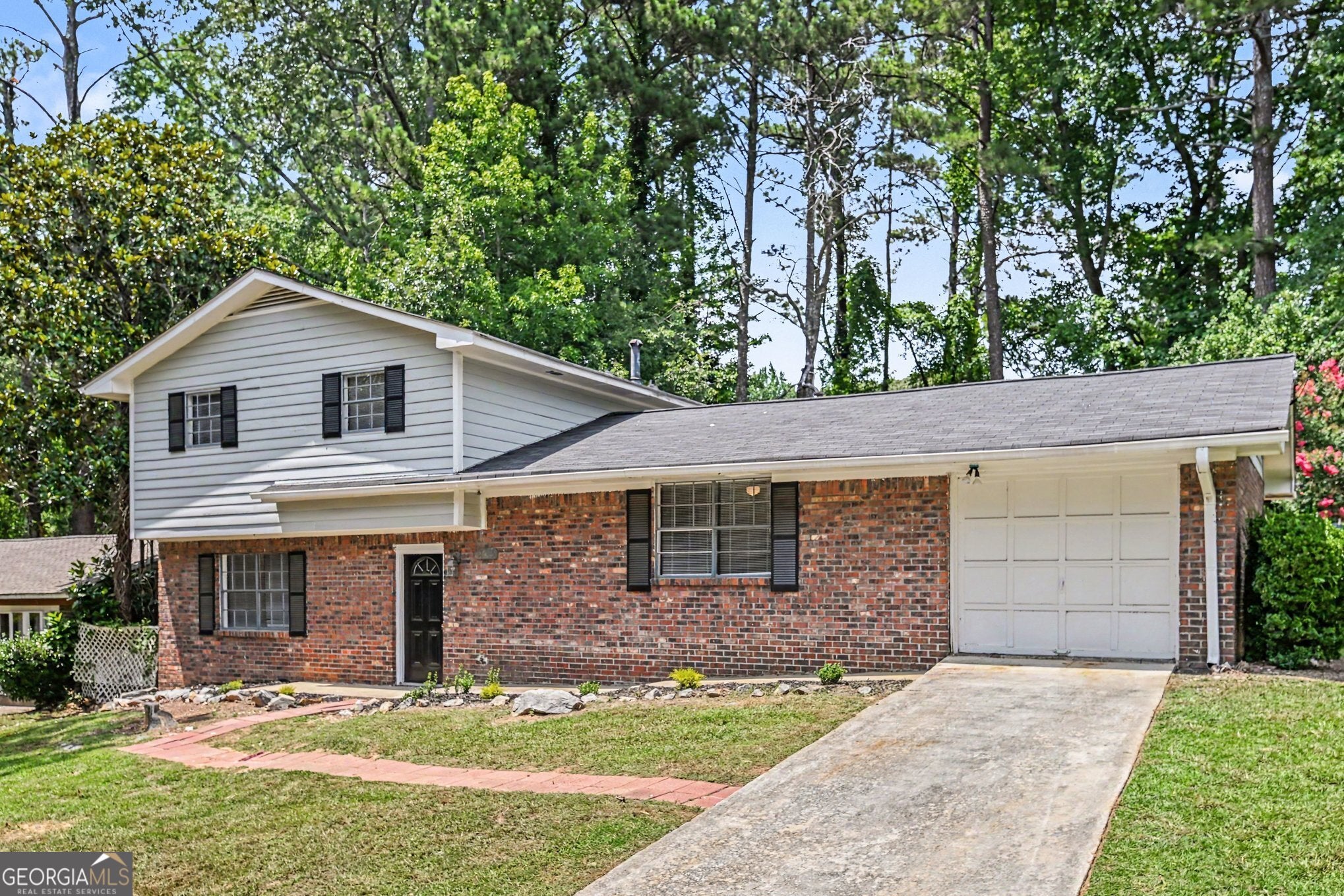 2915 Lajean DR