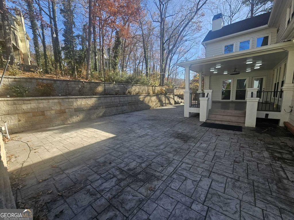 Photo of 526 Coopers Pond Drive, Lawrenceville, GA 30044 (MLS # 10660573)