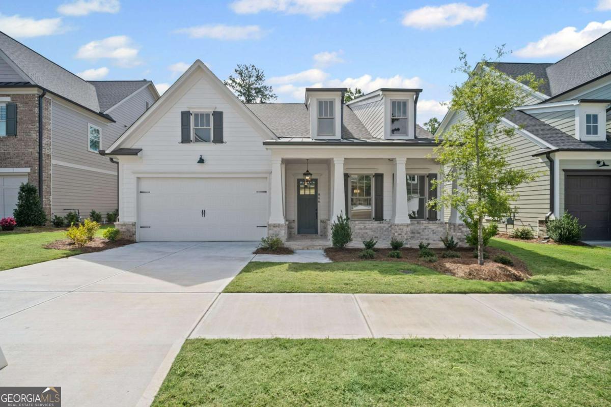 866 Lakemont DR