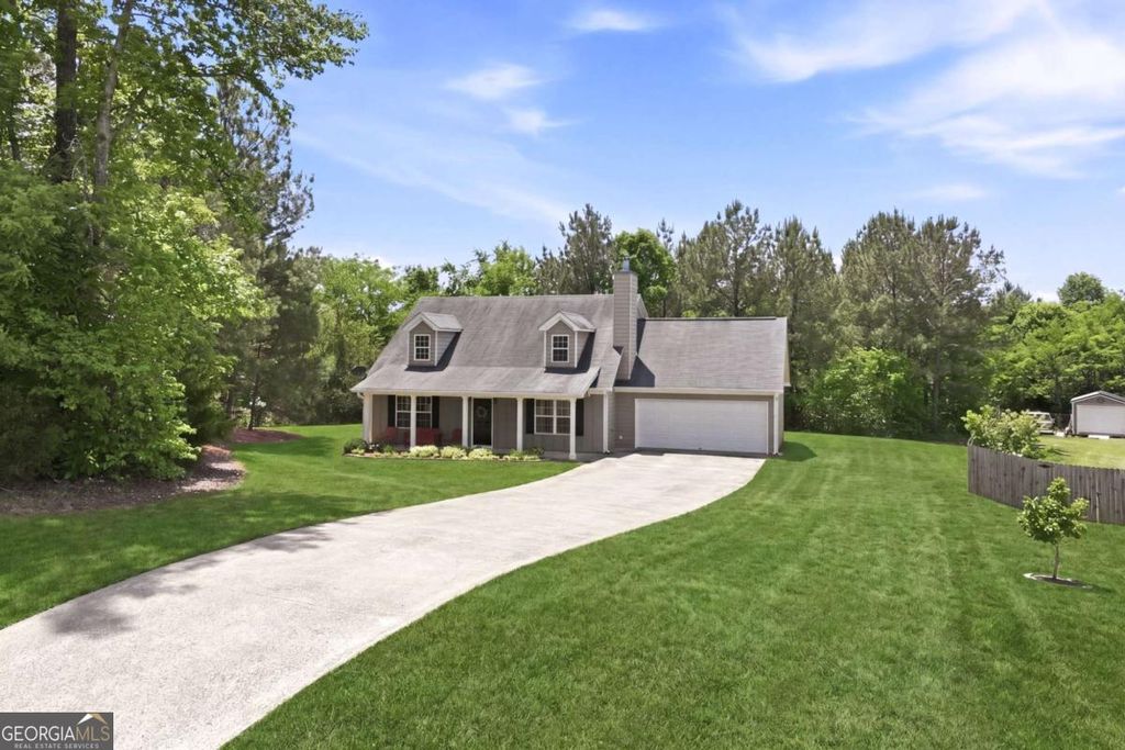 Photo of 8835 Grassy Knoll Lane, Clermont, GA 30527 (MLS # 10763634)