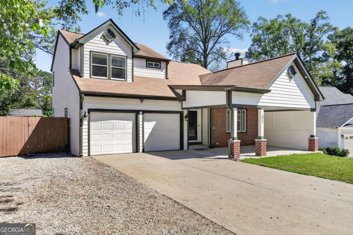 1021 Heatherwood CT