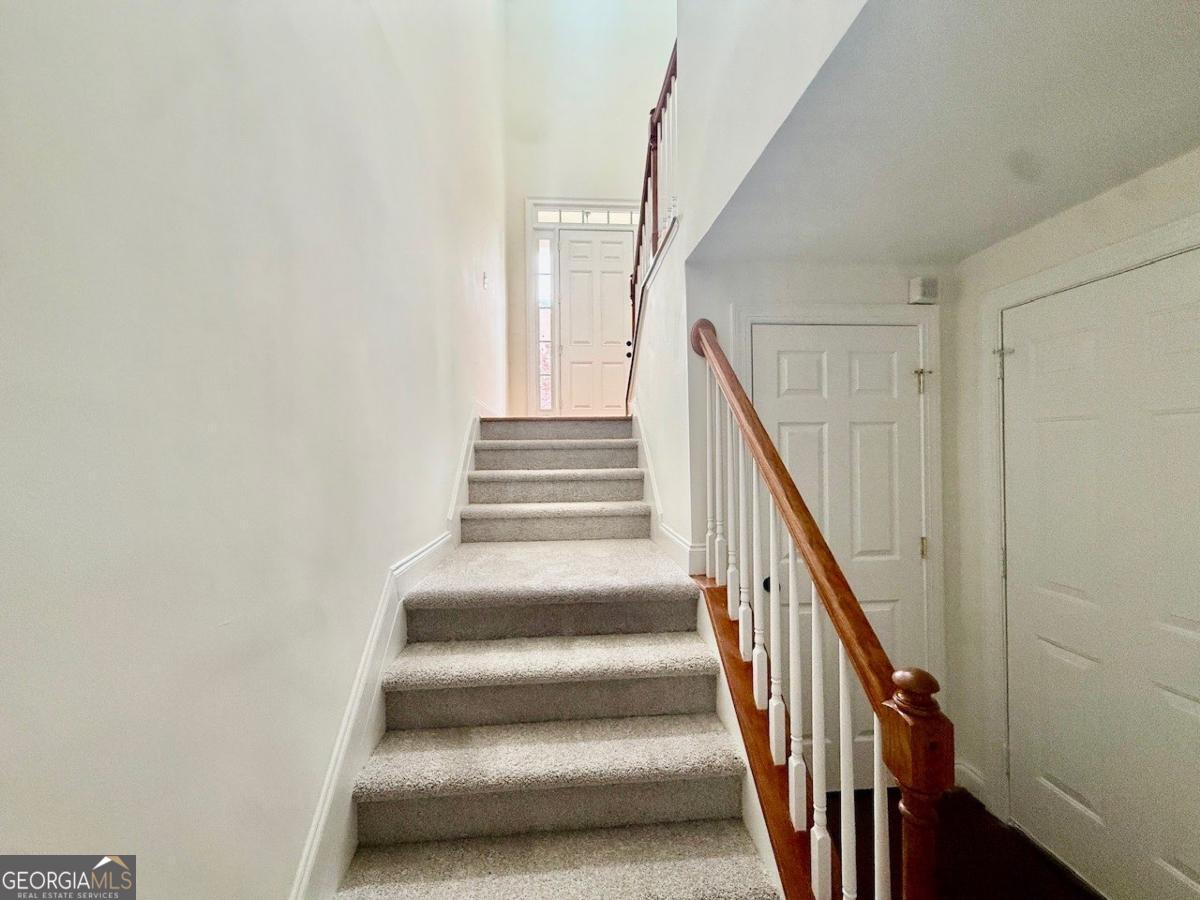 1421 Montclair CT SE 11