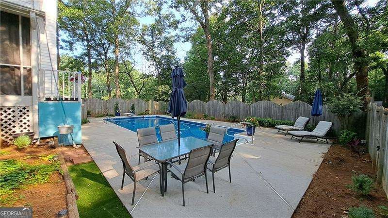 Photo of 110 Acorn Drive, Mcdonough, GA 30253 (MLS # 10794306)
