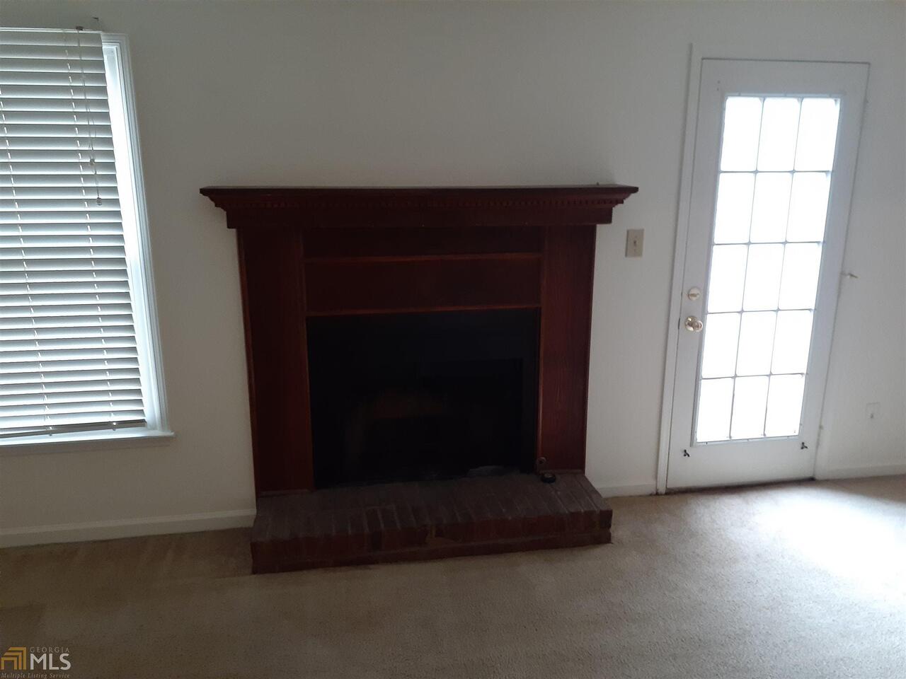 Woodlake Landing - Residential