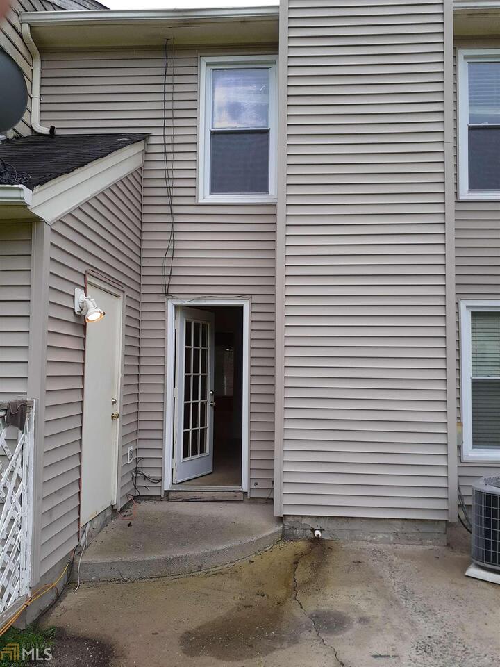 Woodlake Landing - Residential