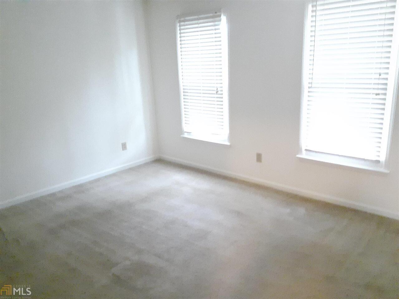 Woodlake Landing - Residential