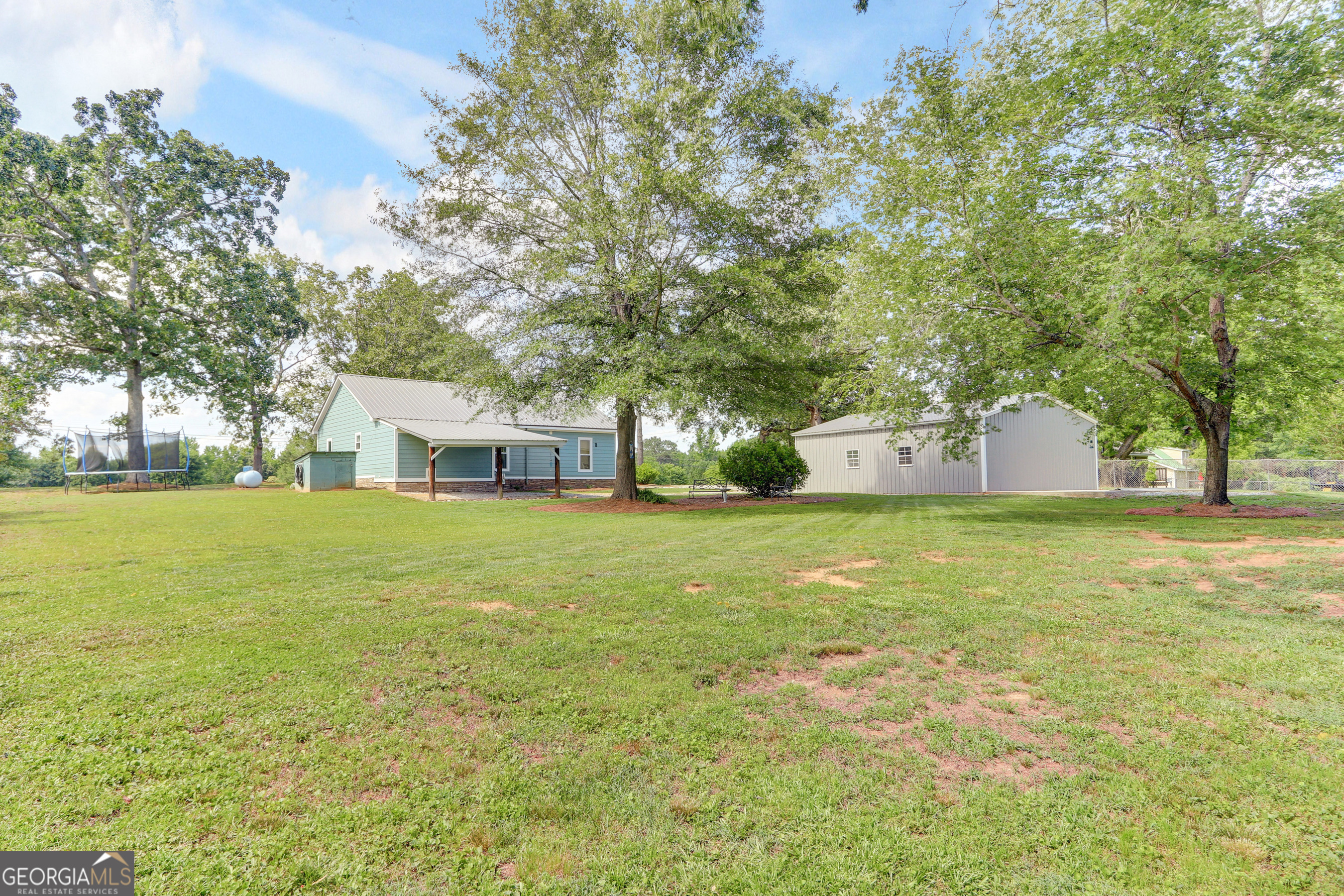 Photo 41 of 45 of 636 Smithonia RD house