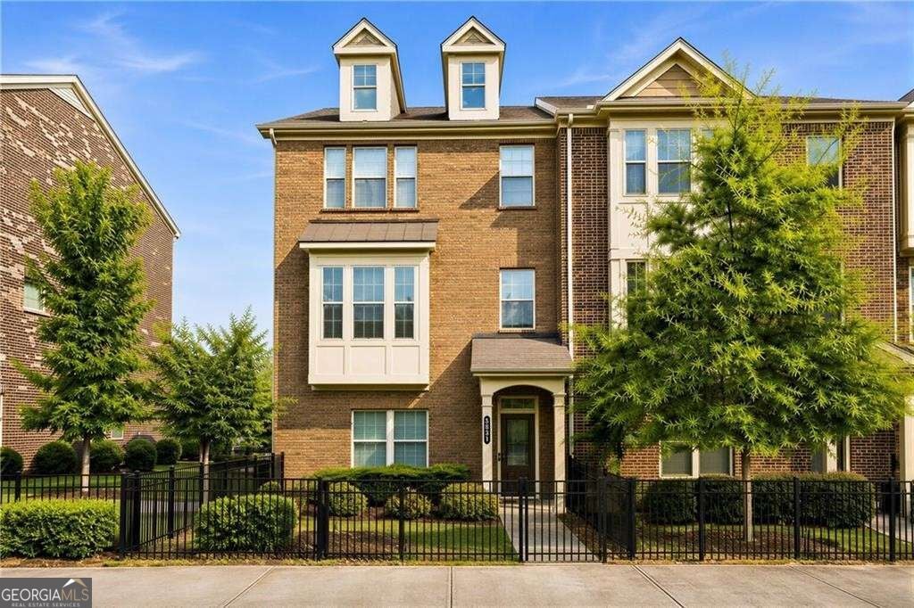 Photo of 5831 Terrace Bend Way, Peachtree Corners, GA 30092 (MLS # 10851250)