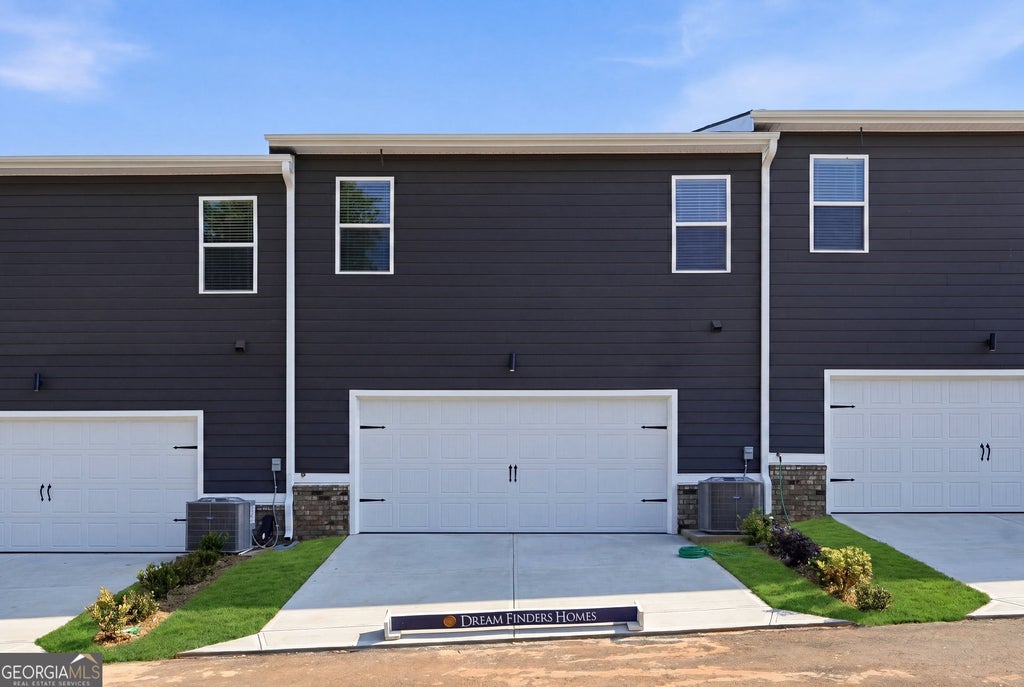 Photo of 3641 PARKWAY JAMES Drive, Snellville, GA 30039 (MLS # 10840788)