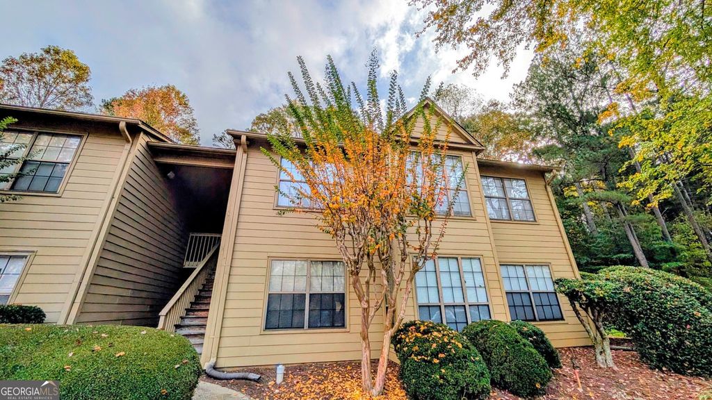 Photo of 2235 Old Hamilton Place #200 G, Gainesville, GA 30507 (MLS # 10652365)