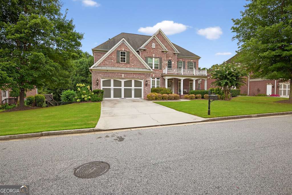 5015 COLLINS LAKE DR
