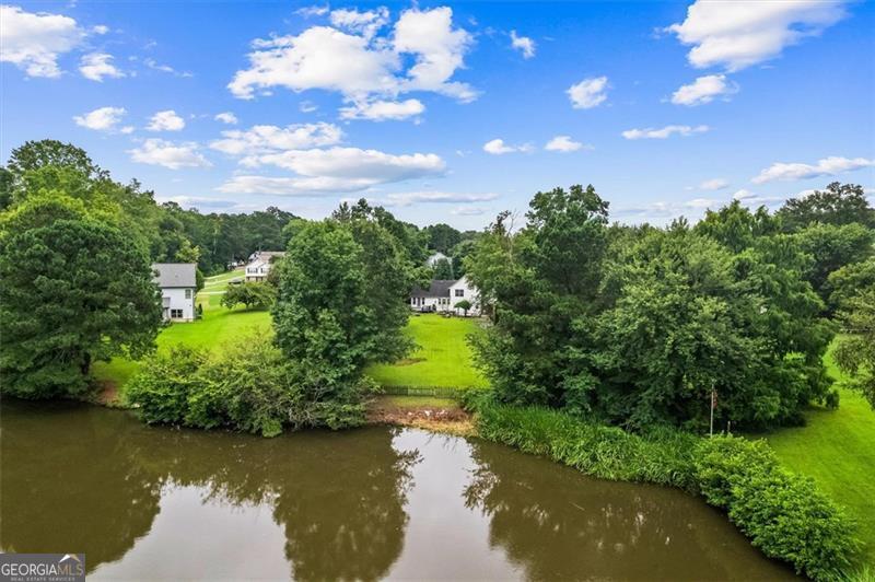 3230 IVY LAKE DR