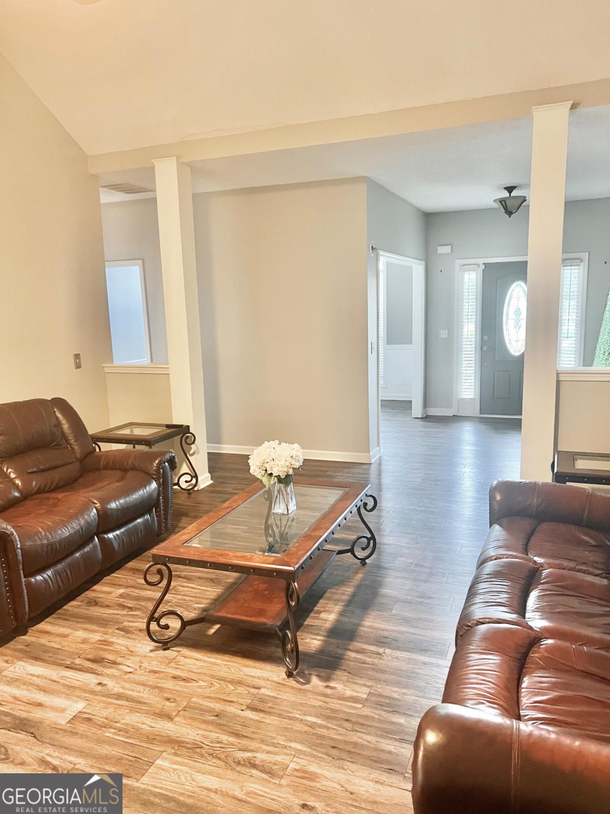85 Hillcrest CT