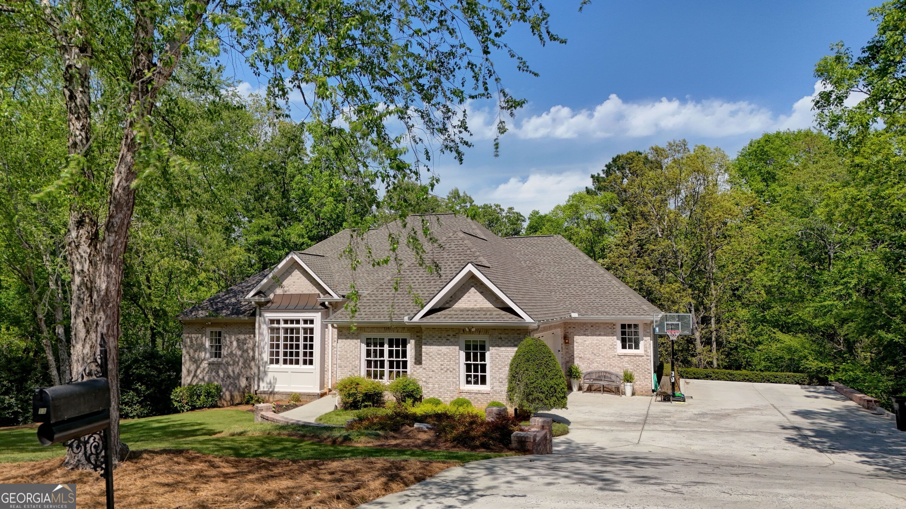 13 Breckenridge RD SE