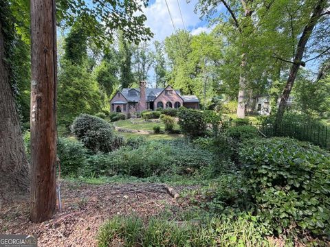 Photo of 2195 Boulevard Granada SW, Atlanta, GA 30311 (MLS # 10759773)